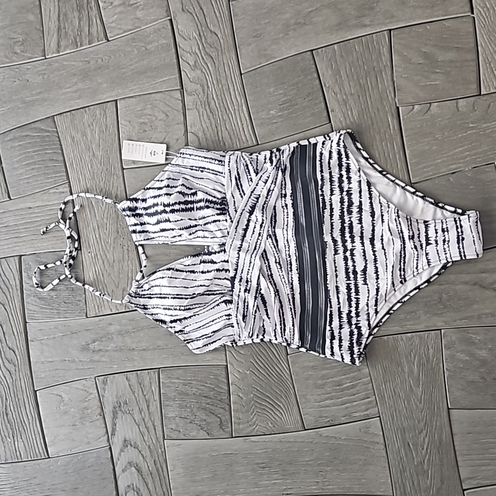 New with tags black and white one piece bathing suit